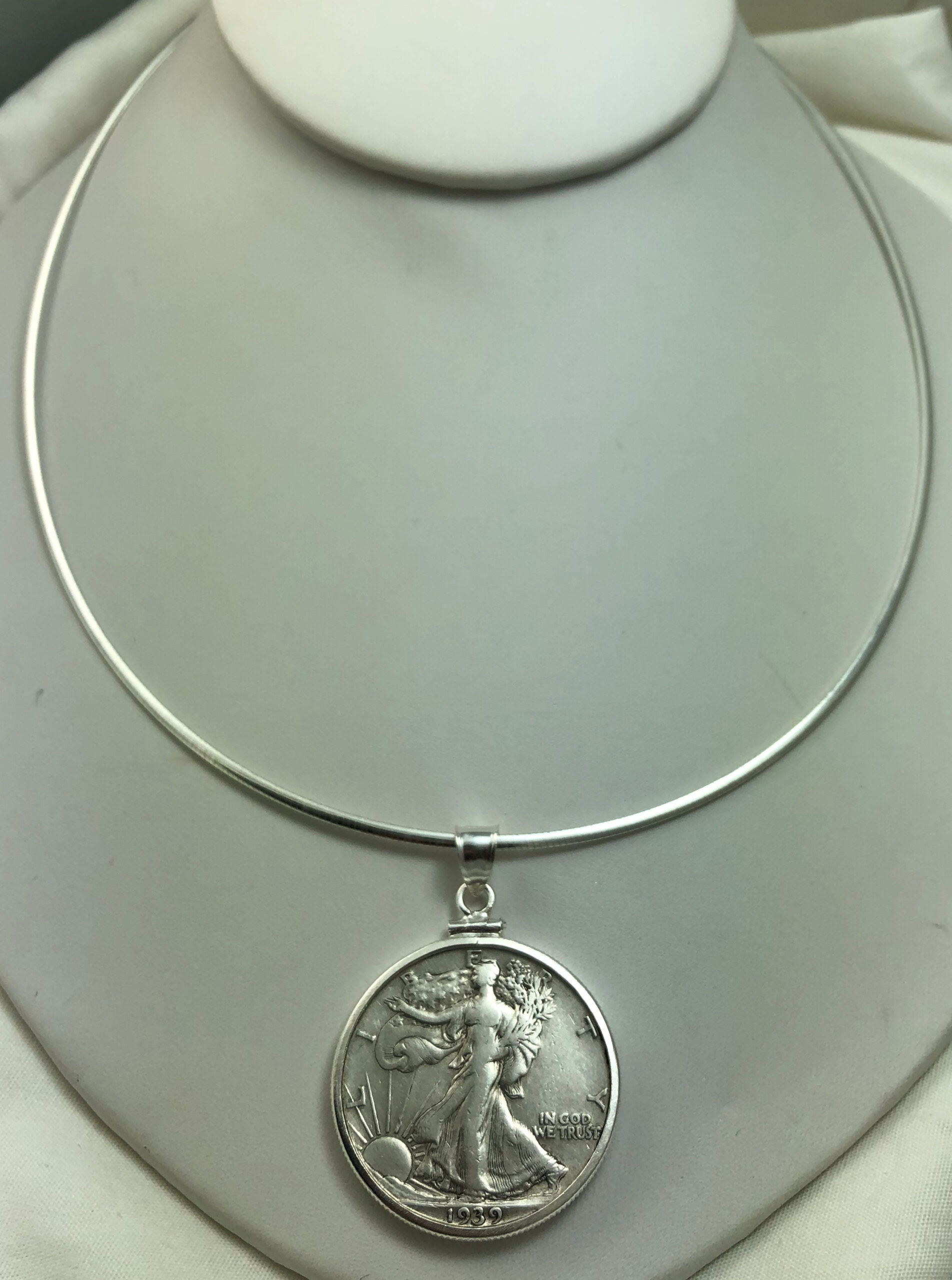 STATUE of LIBERTY HALF DOLLAR Necklace - 1986 us coin pendant jewelry 24